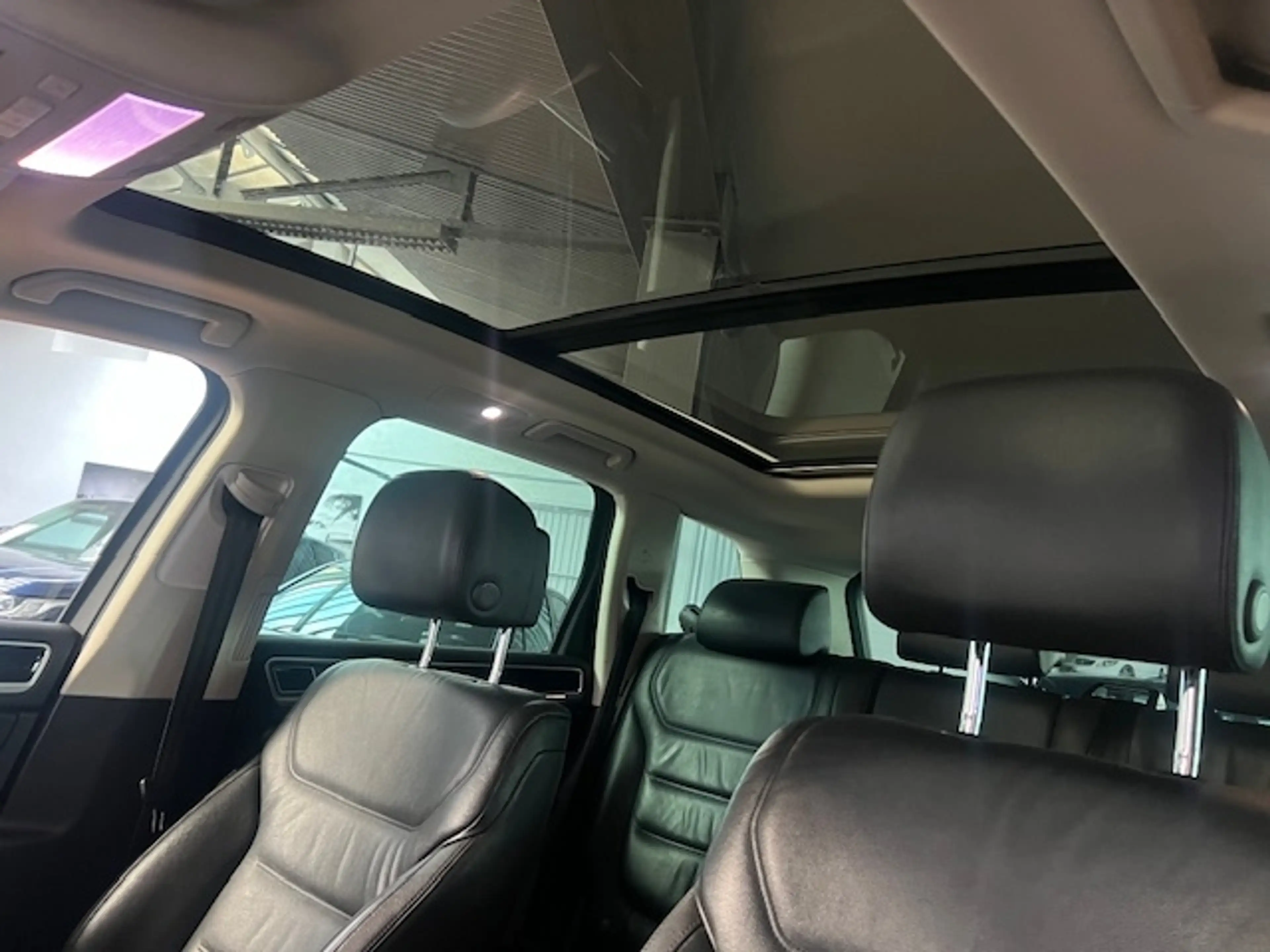 Volkswagen Touareg V6 TDI 4Motion 3.0 Sportpaket Pano StandHZG AHK-el — photo 10