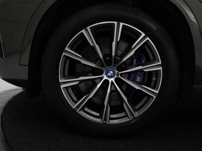 BMW X5 xDrive45e Executive M-sport | SOH 90.1% | Luchtver — photo 43