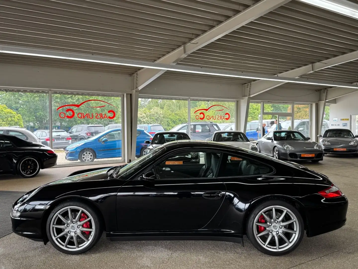 Porsche 997 /911 Carrera 4 S Coupe *SDACH*SHZ*CarPlay*PDC Schwarz - 2