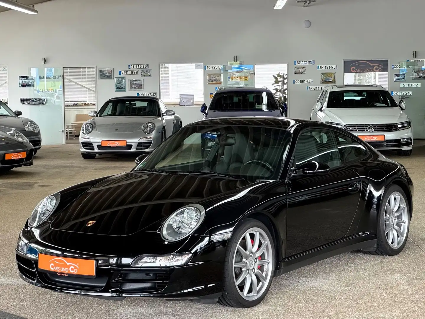 Porsche 997 /911 Carrera 4 S Coupe *SDACH*SHZ*CarPlay*PDC Schwarz - 1