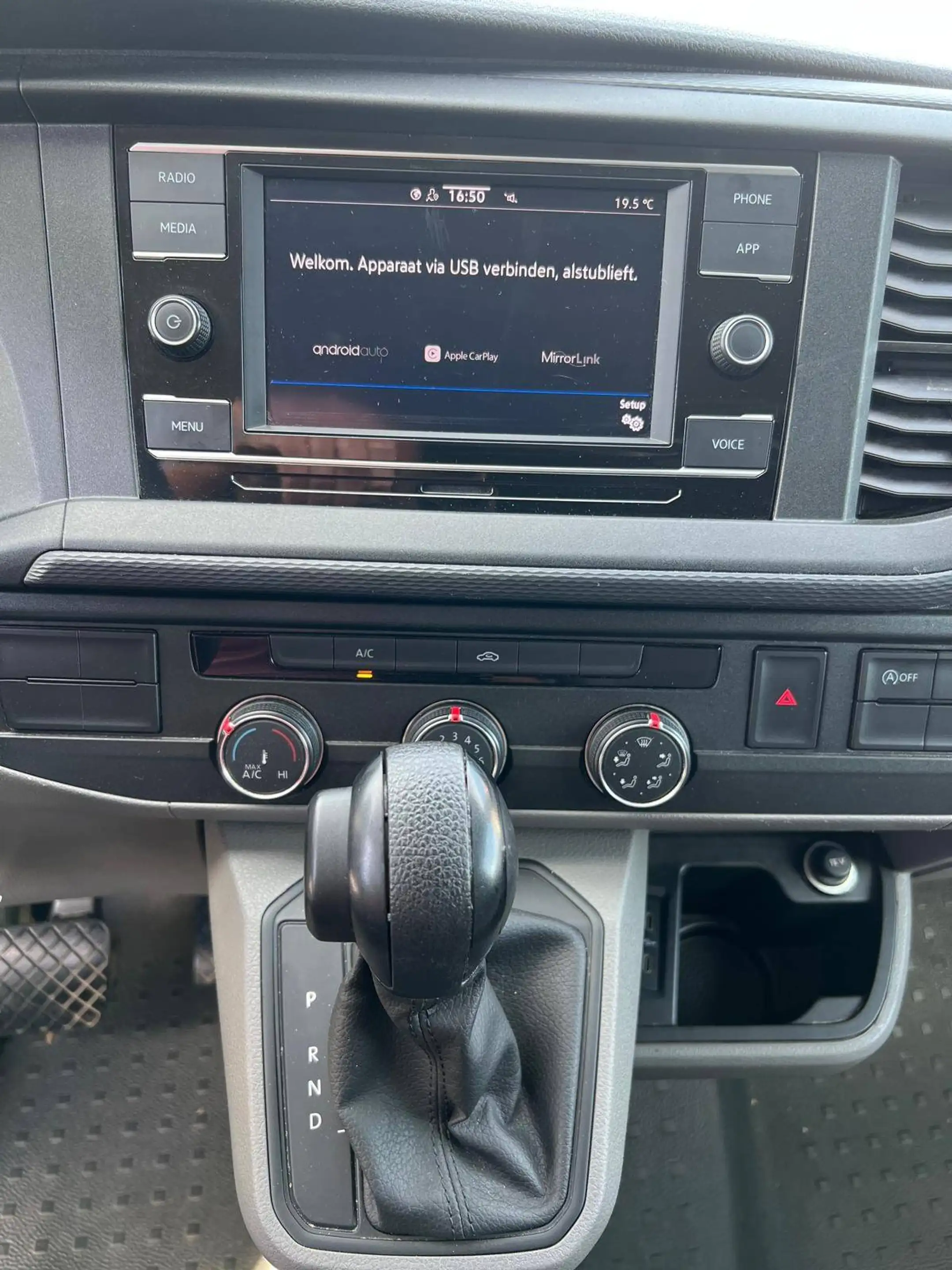 Volkswagen Transporter 2.0 TDi lichte vracht automaat — photo 11