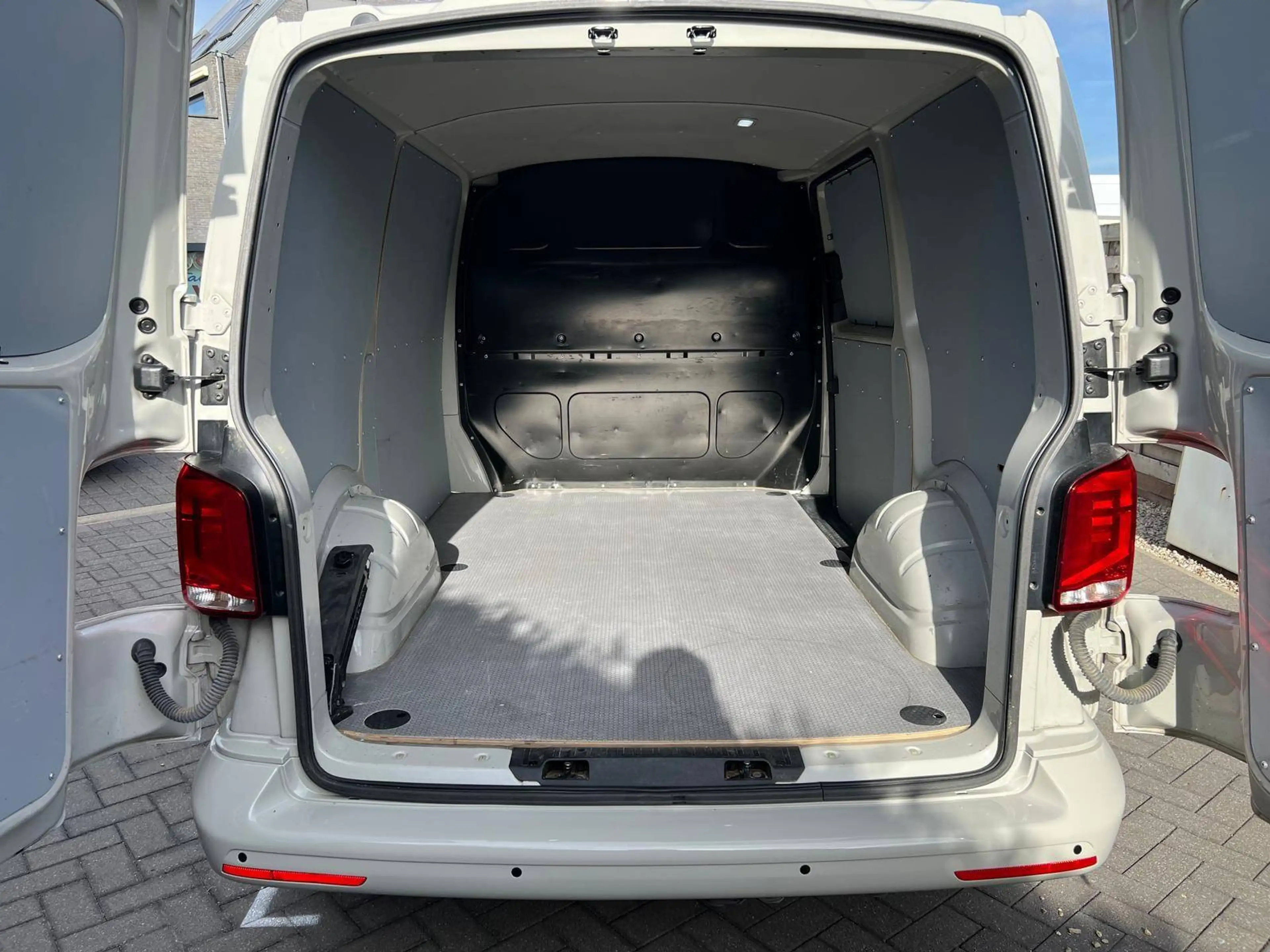 Volkswagen Transporter 2.0 TDi lichte vracht automaat — photo 8