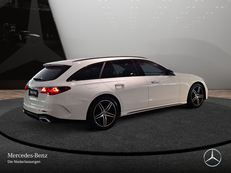 Mercedes-Benz E 220 d T AMG Pano Distr. Kamera Spurhalt-Ass PTS — photo 8