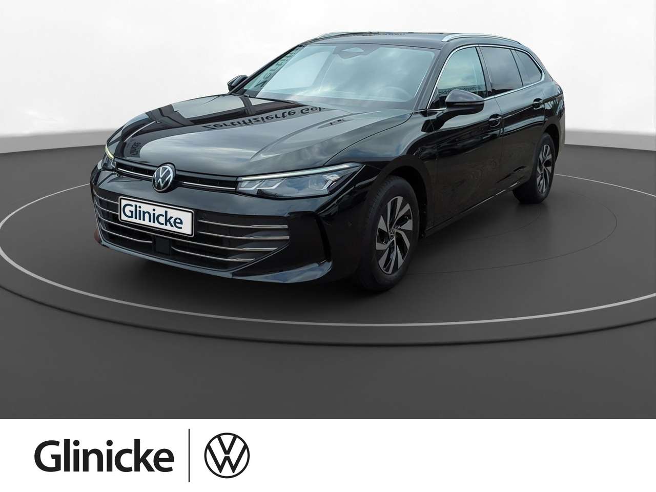 Volkswagen Passat Variant — Volkswagen Passat Variant 1.5 eTSI Business DCC Head-UP DSG