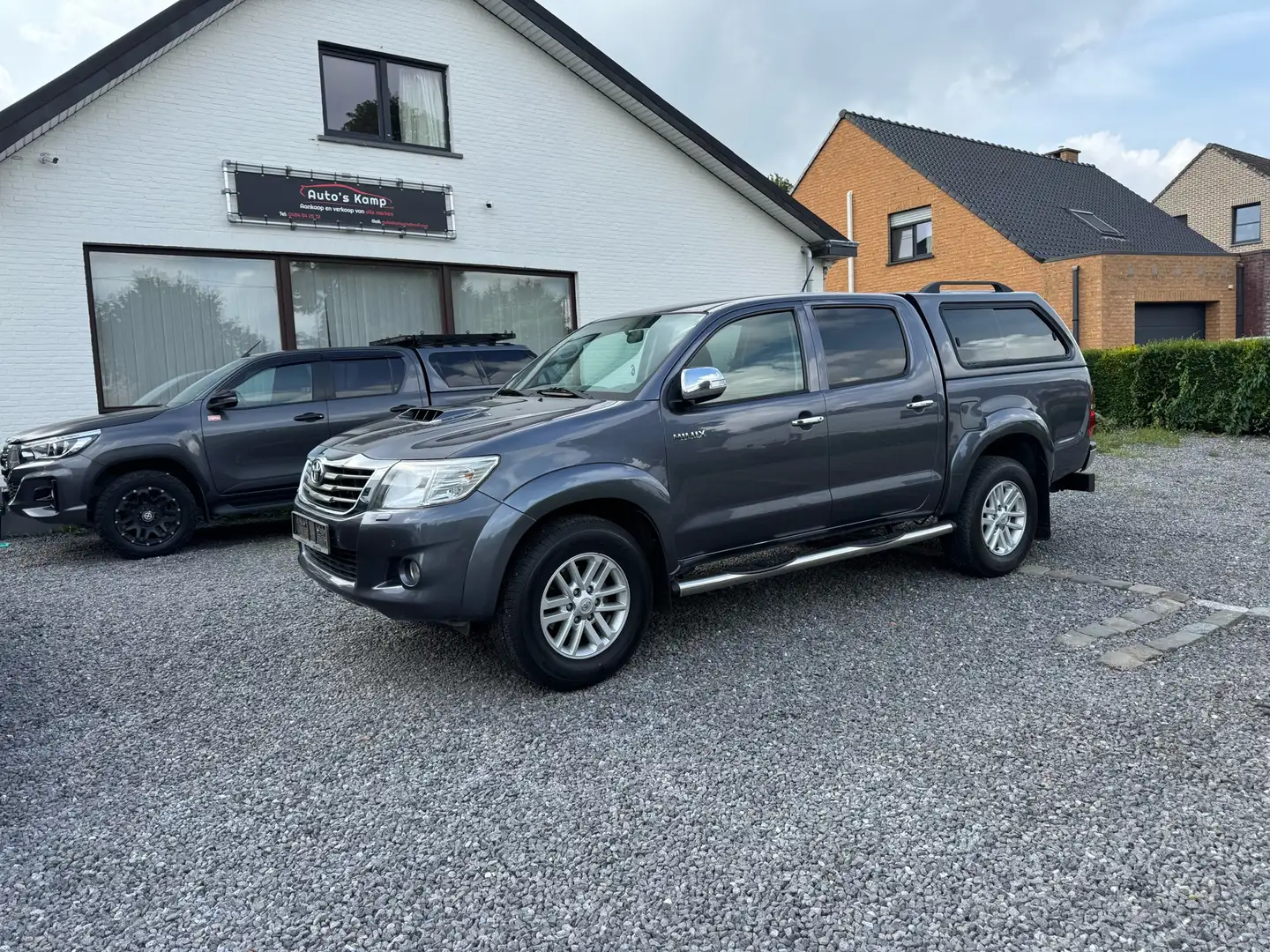 Toyota Hilux 3.0d Automaat *Amazonia* (Overname mogelijk) Gri - 1