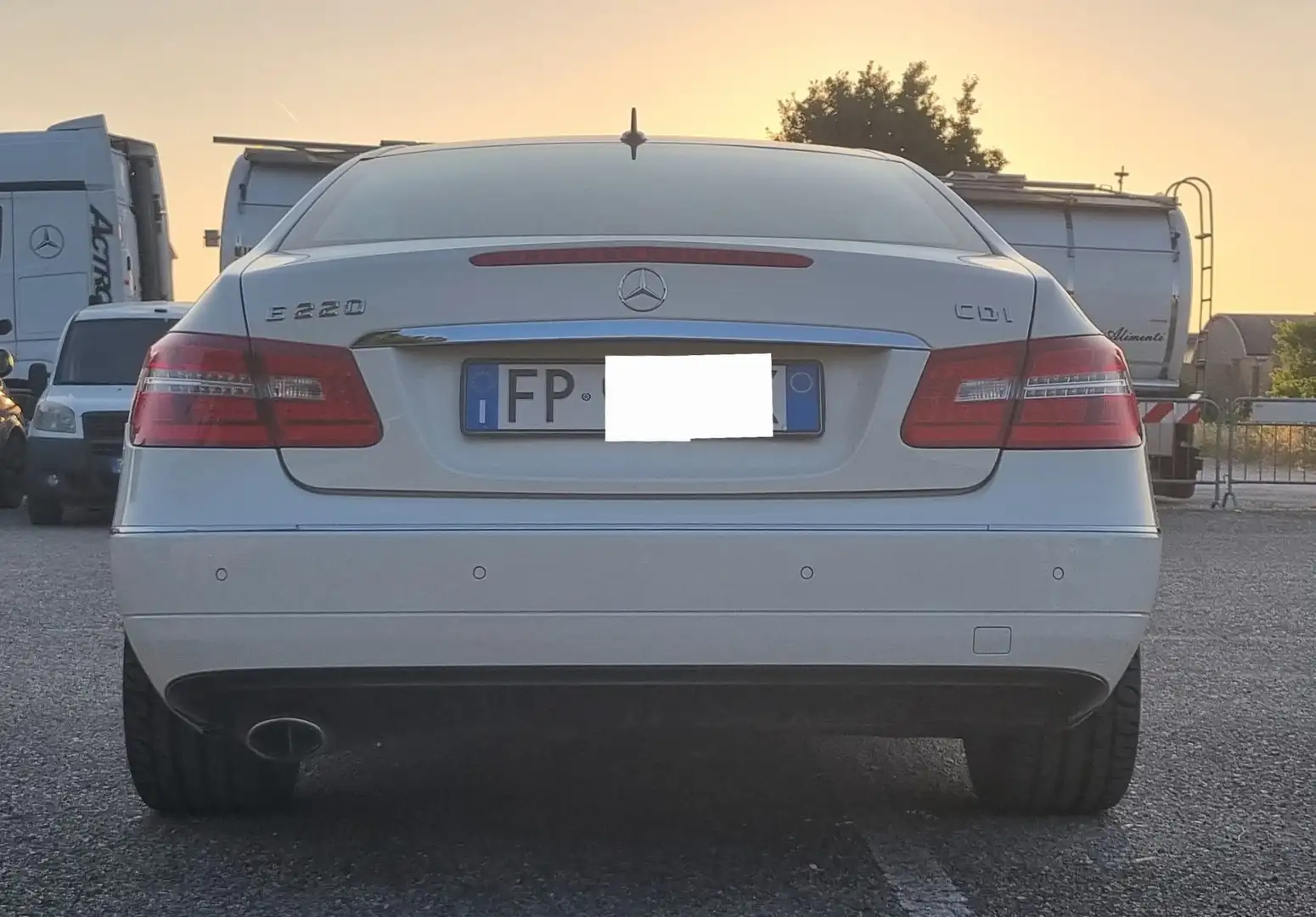 Mercedes-Benz 220 Bluefficency Bianco - 2