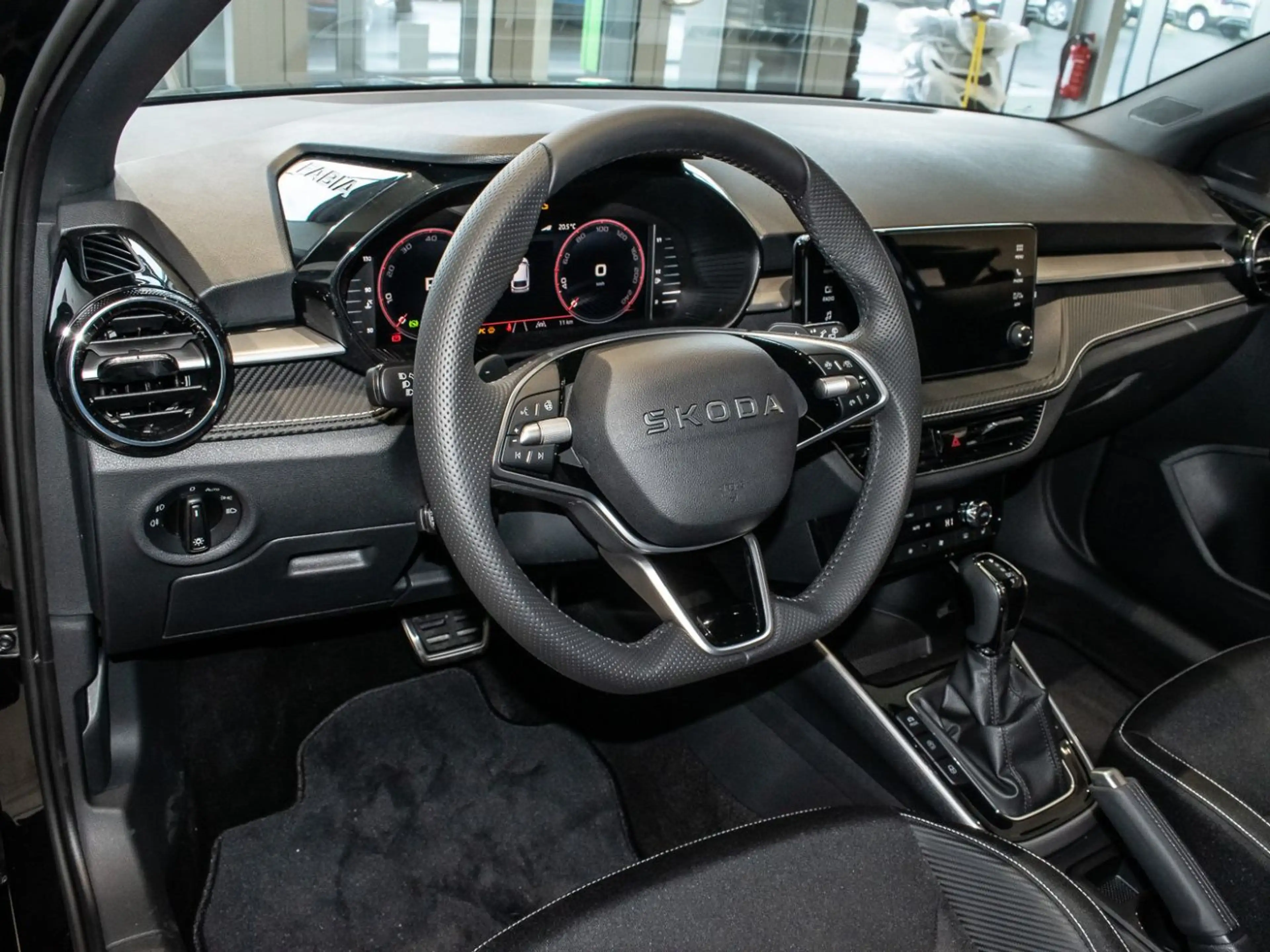 Skoda Fabia 1.5 TSI DSG 130Edition NAVI ACC KAM KEYLESS — photo 9