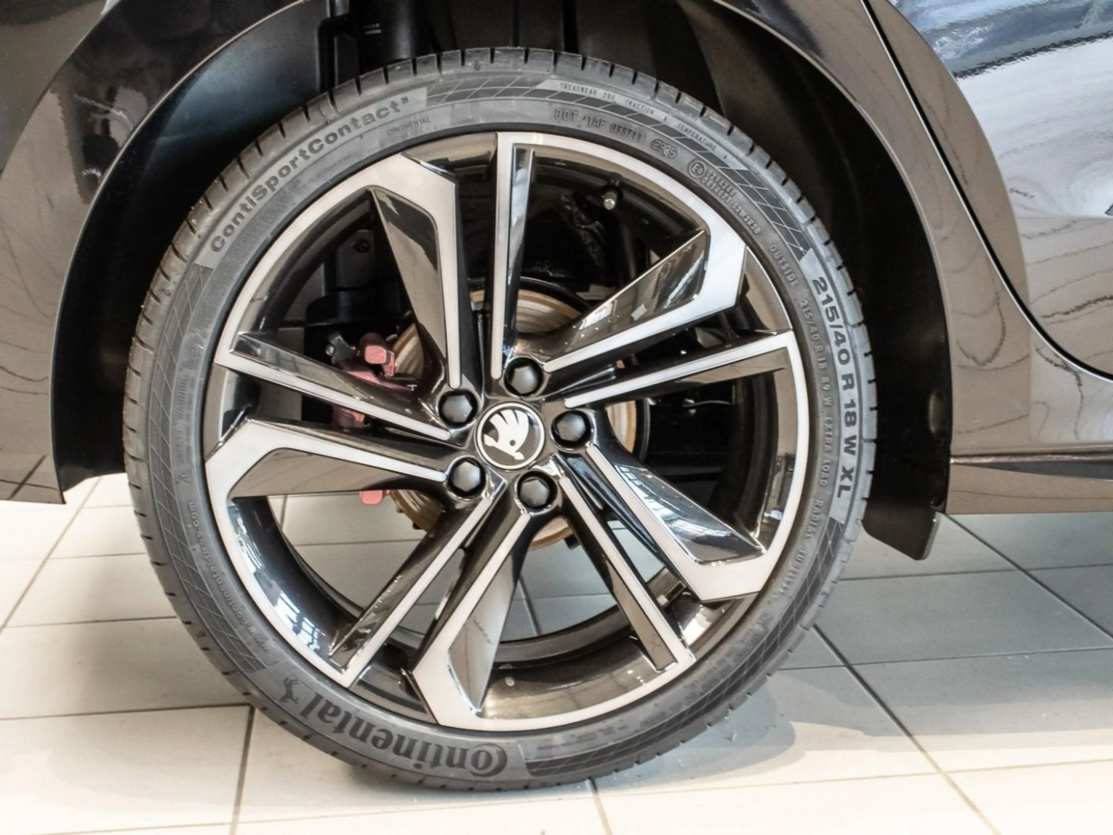 Skoda Fabia 1.5 TSI DSG 130Edition NAVI ACC KAM KEYLESS — photo 6