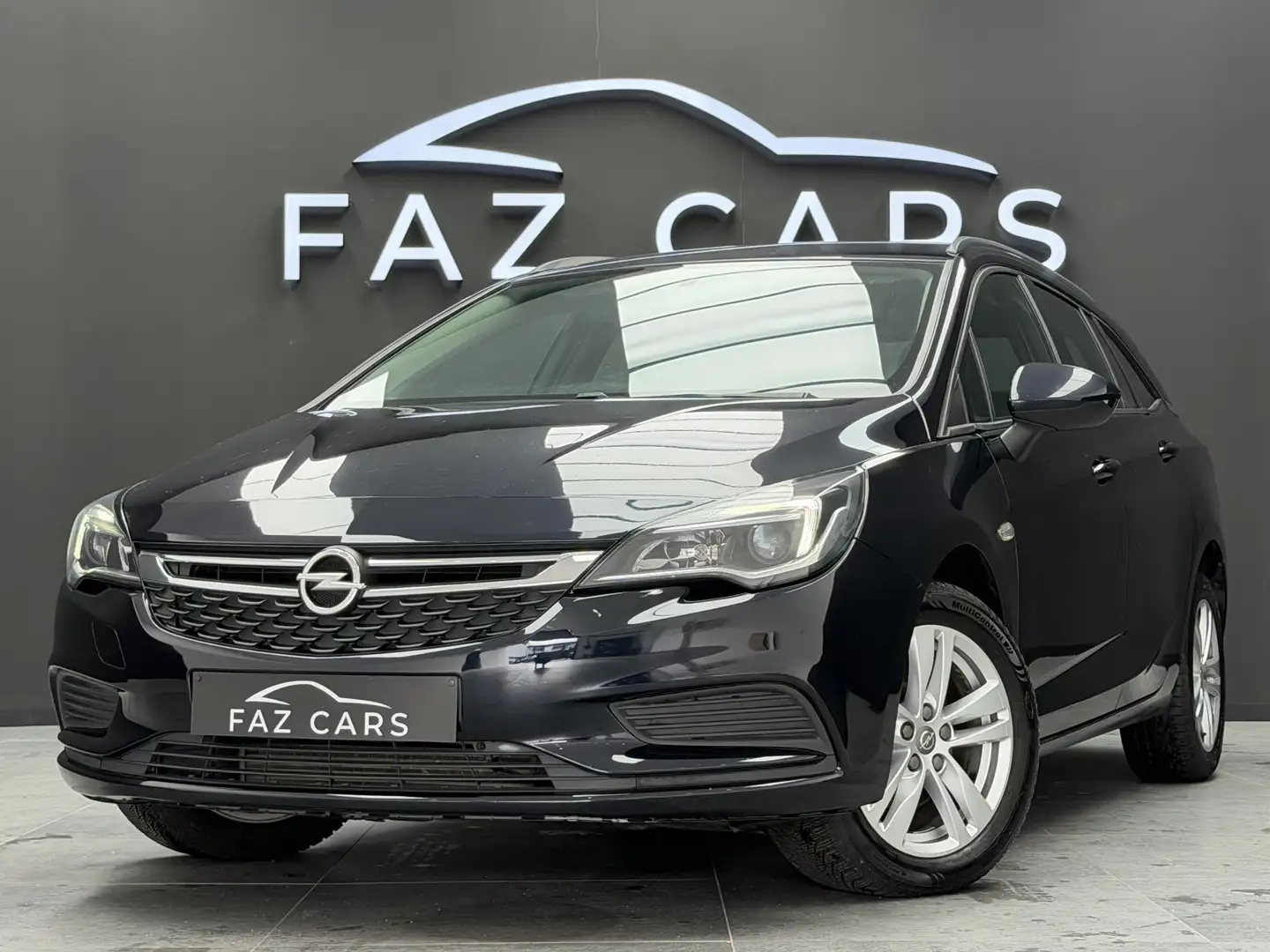 Opel Astra 1.0 Turbo Start/Stop Sports Tourer Edition * GPS * Noir - 1