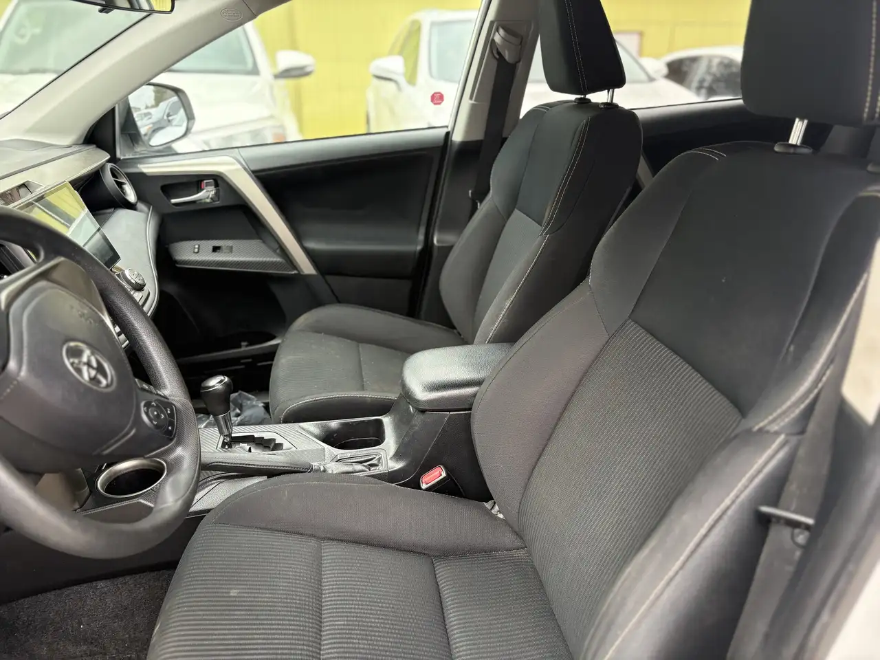 Toyota RAV 4 снимка Toyota RAV 4