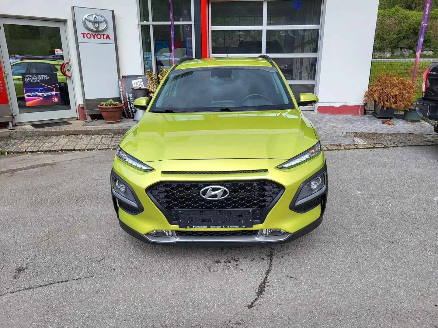 Hyundai KONA Prestige Mild-Hybrid 4WD Żółty - 1