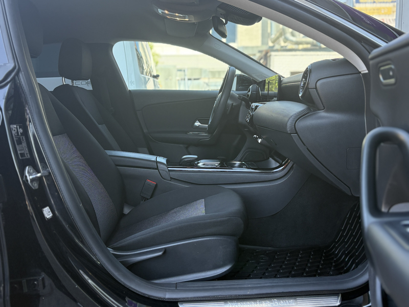 Mercedes-Benz CLA 180 BUSINESS-PAKET/NAVI/DAB — photo 11