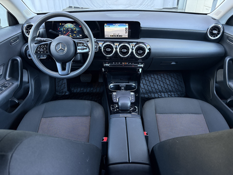 Mercedes-Benz CLA 180 BUSINESS-PAKET/NAVI/DAB — photo 16