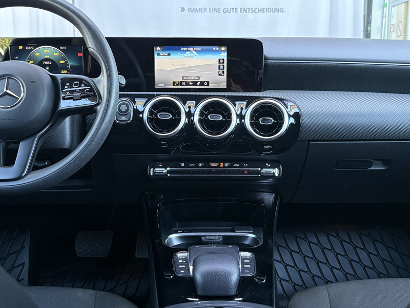 Mercedes-Benz CLA 180 BUSINESS-PAKET/NAVI/DAB — photo 17