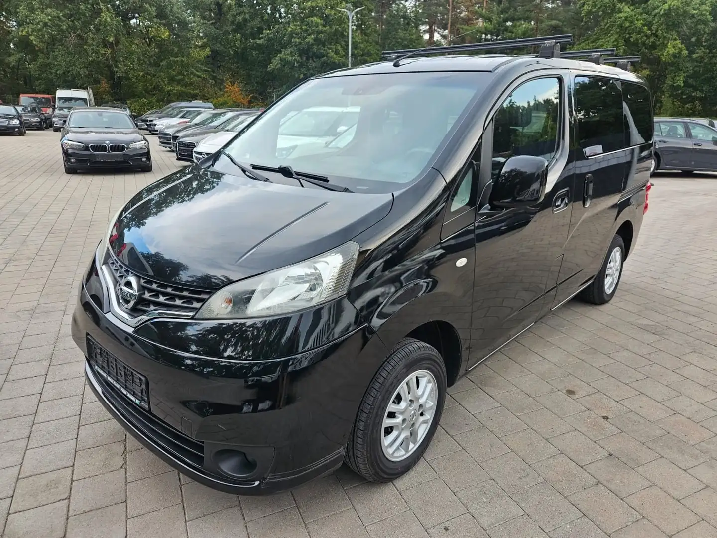 Nissan NV200 /Evalia Evalia Tekna Schwarz - 1