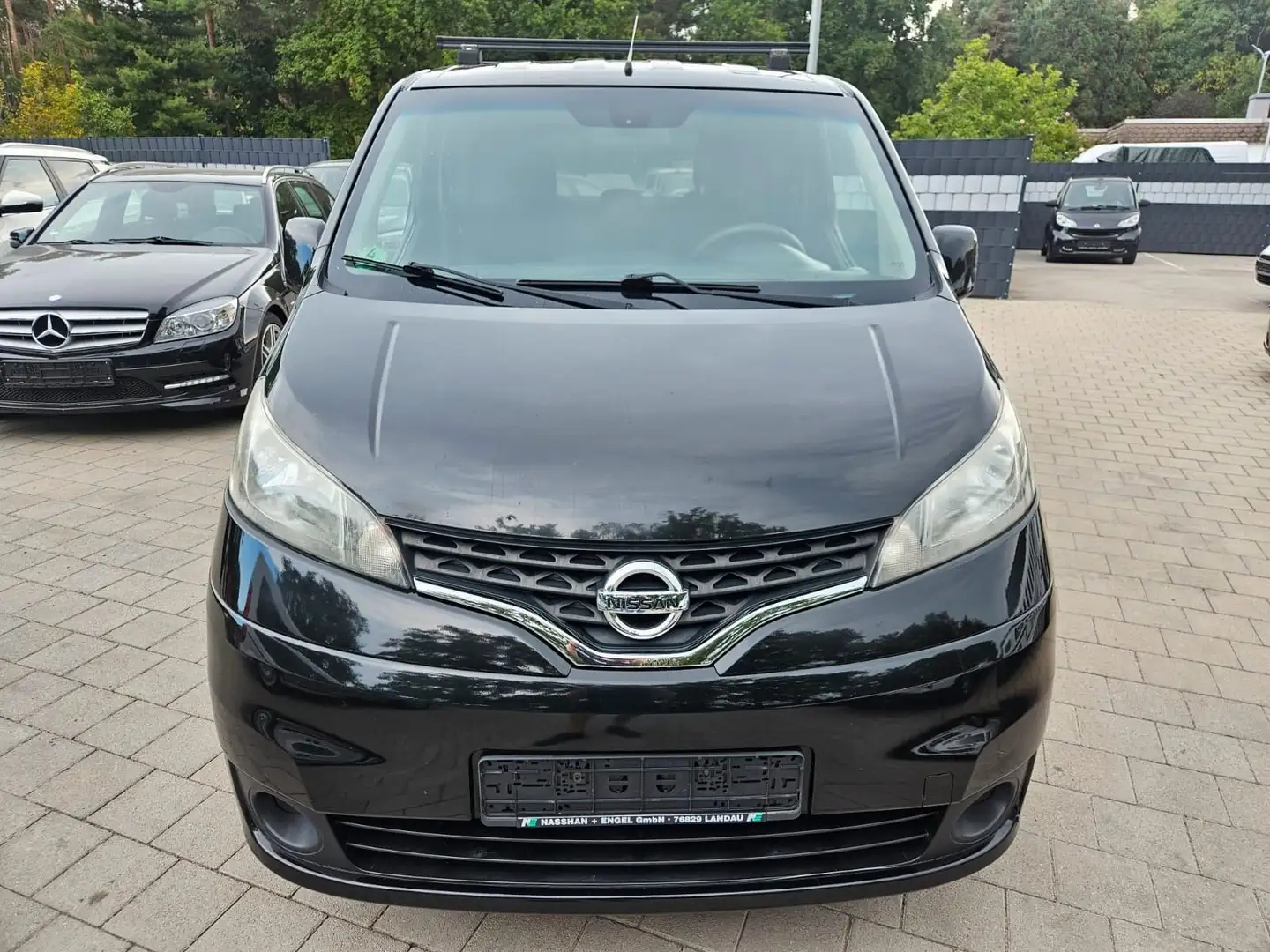 Nissan NV200 /Evalia Evalia Tekna Schwarz - 2