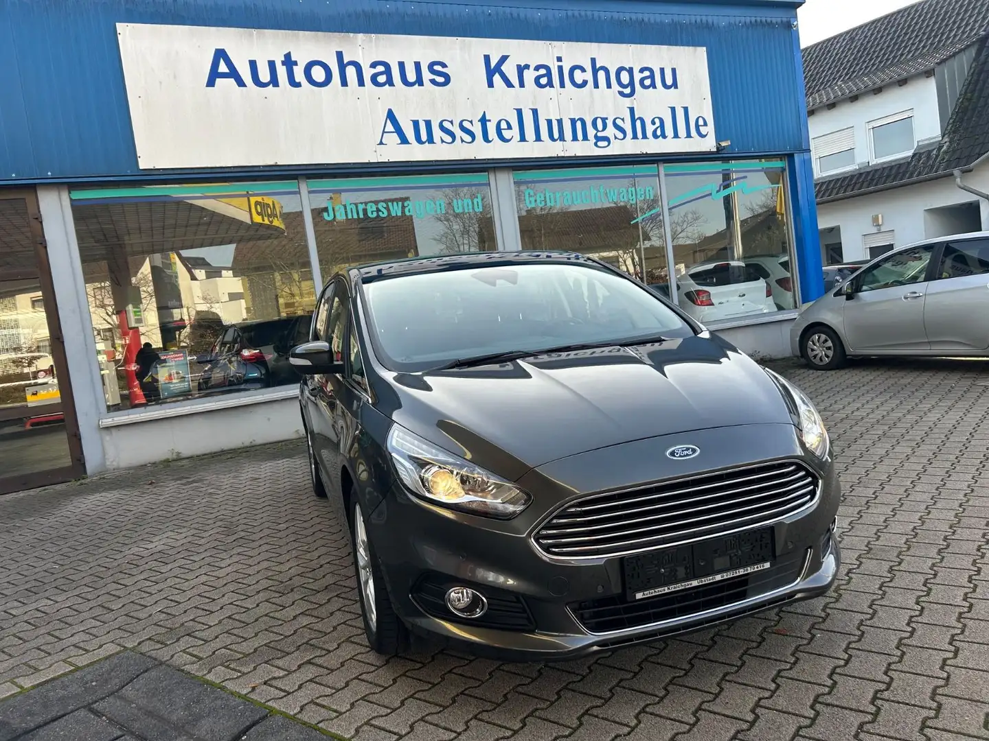 Ford S-Max S-MAX Titanium Pano Navi kamera Garantie Gris - 1