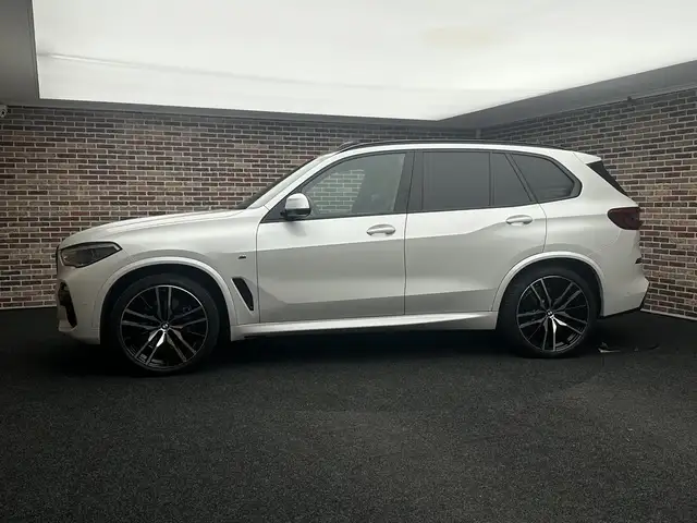 BMW X5 view 6