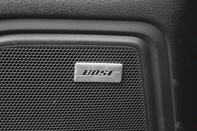 Porsche Macan view 28