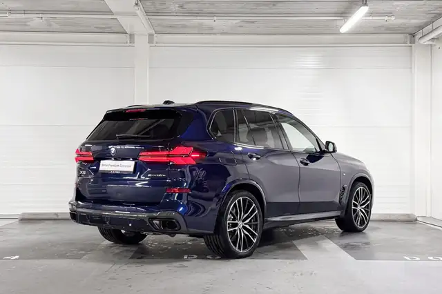 BMW X5 view 6