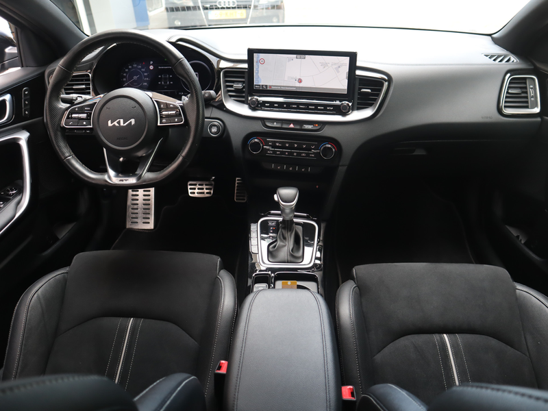 Kia ProCeed / pro_cee'd 1.5 T-GDi GT-PlusLine / Pano / JBL / Half Leder / — photo 5