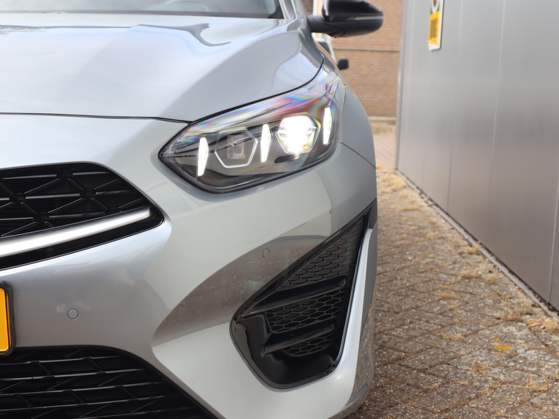 Kia ProCeed / pro_cee'd 1.5 T-GDi GT-PlusLine / Pano / JBL / Half Leder / — photo 16