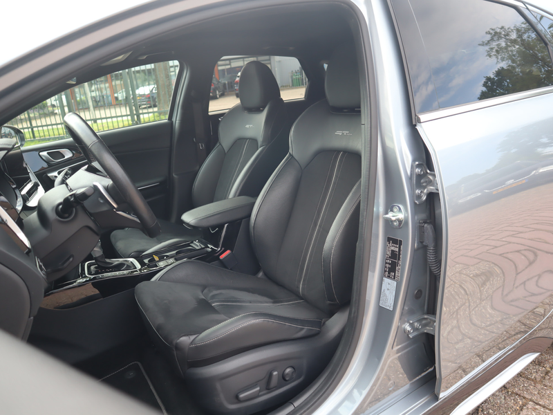 Kia ProCeed / pro_cee'd 1.5 T-GDi GT-PlusLine / Pano / JBL / Half Leder / — photo 6