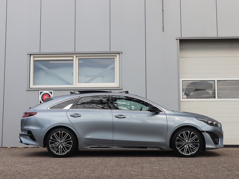Kia ProCeed / pro_cee'd 1.5 T-GDi GT-PlusLine / Pano / JBL / Half Leder / — photo 4