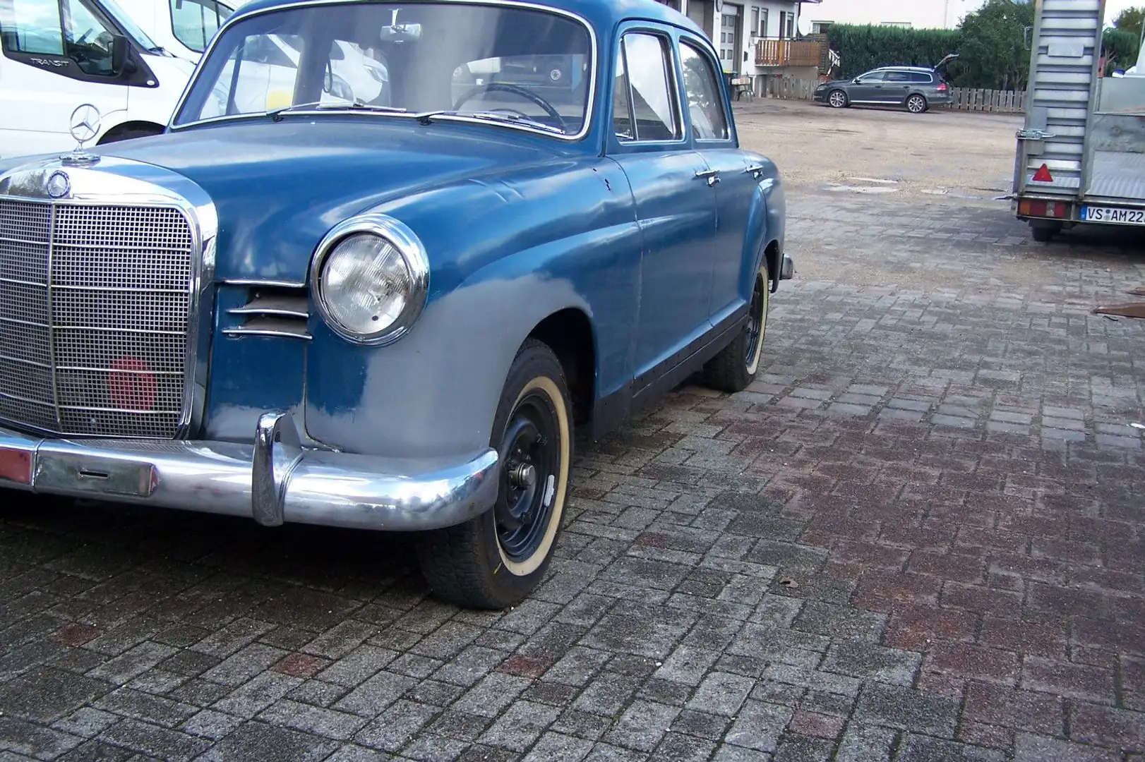 Mercedes-Benz 190 Blau - 2