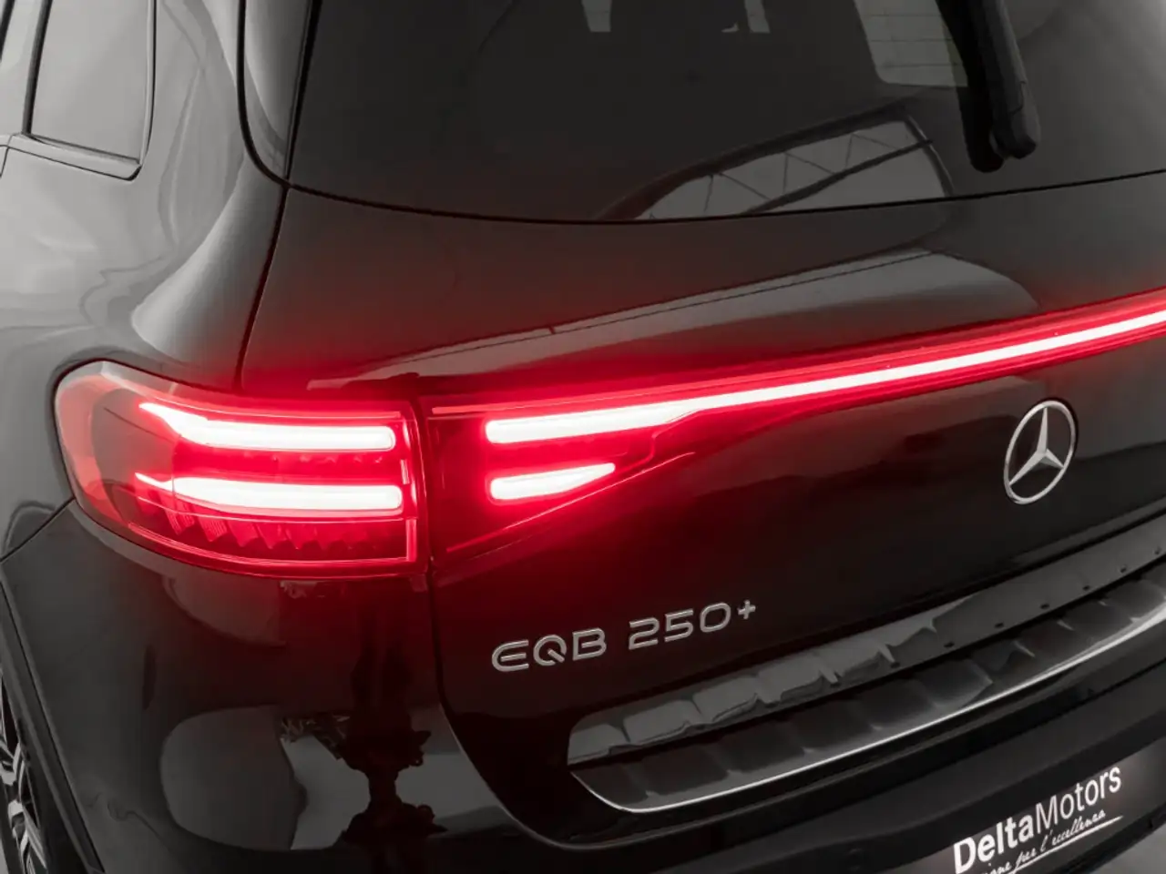 Mercedes-Benz EQB, миниатюра 6