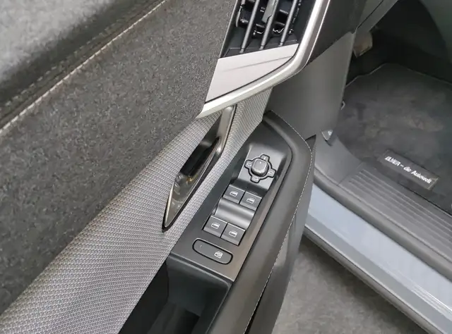 Opel Grandland view 11