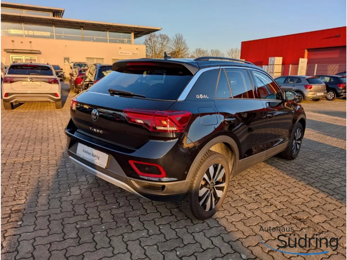 Volkswagen T-Roc 2,0 TDI GOAL DSG AHK Navi LED ACC CarPlay Schwarz - 2