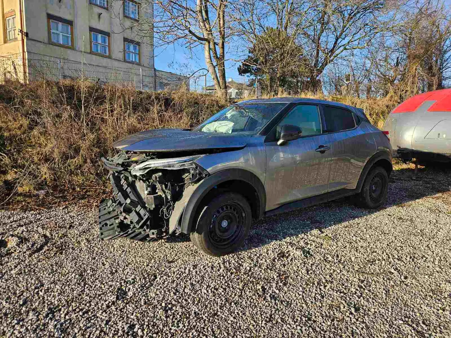 Nissan Juke N-Connecta Grau - 1