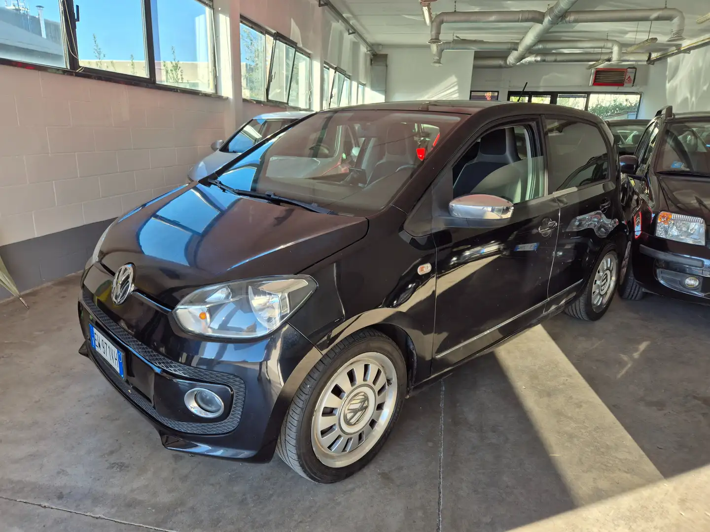 Volkswagen up! up! 2012 5p 1.0 Move 75cv asg Nero - 1