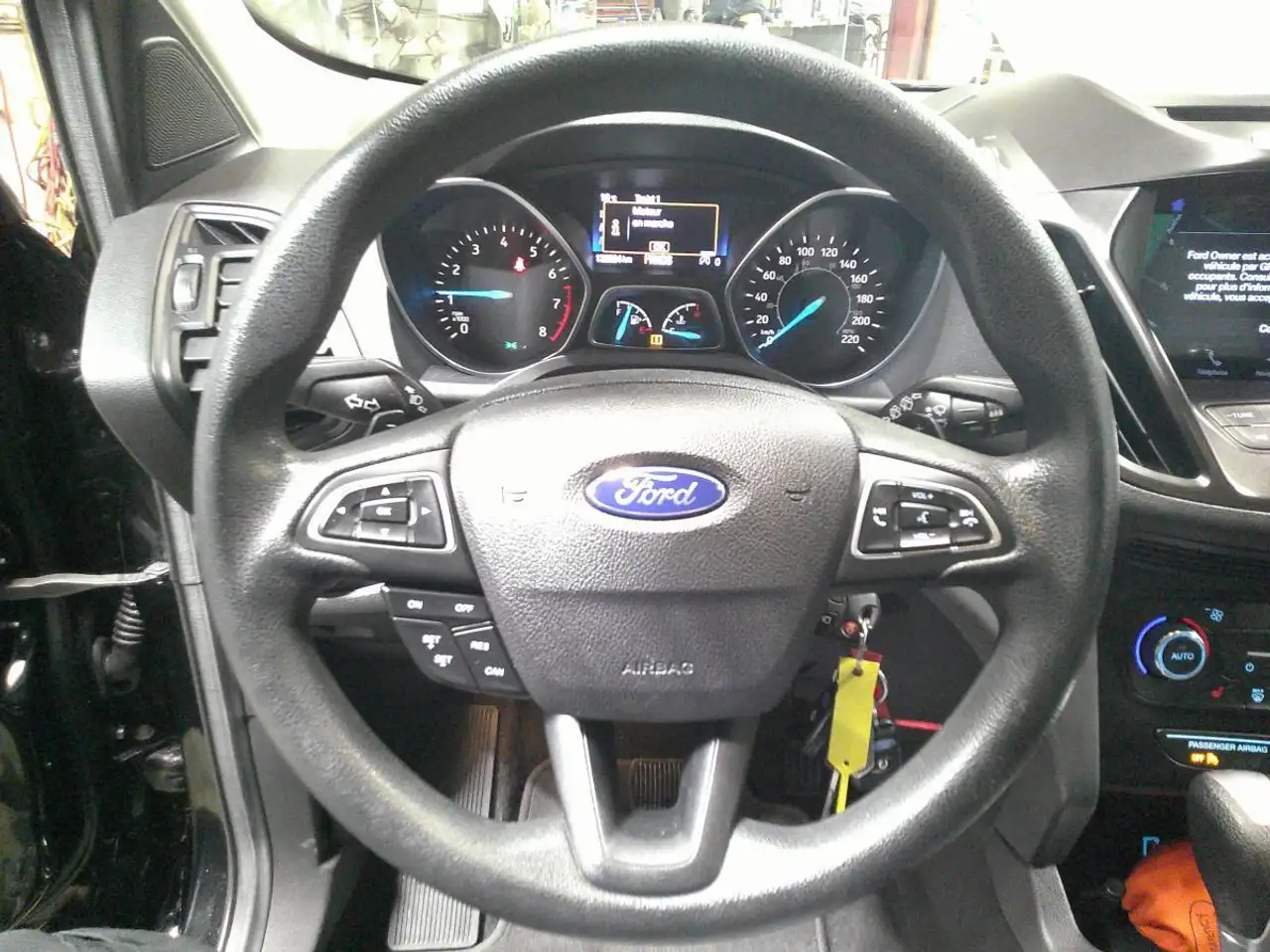 Ford Escape снимка Ford Escape