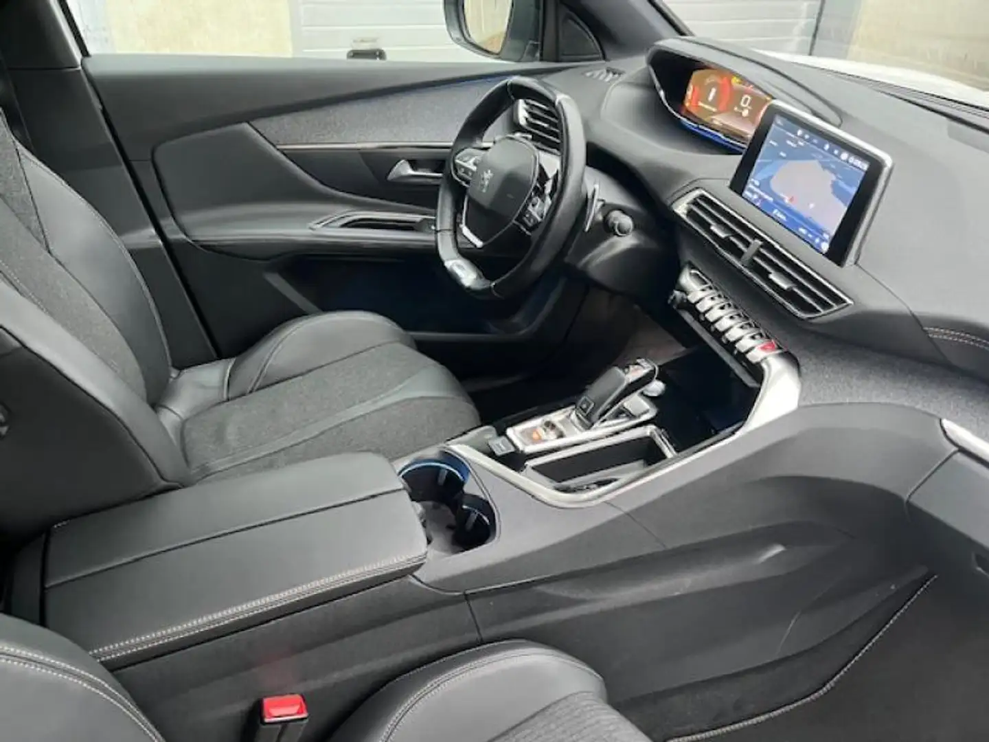 Peugeot 3008 II GT Line Weiß - 2