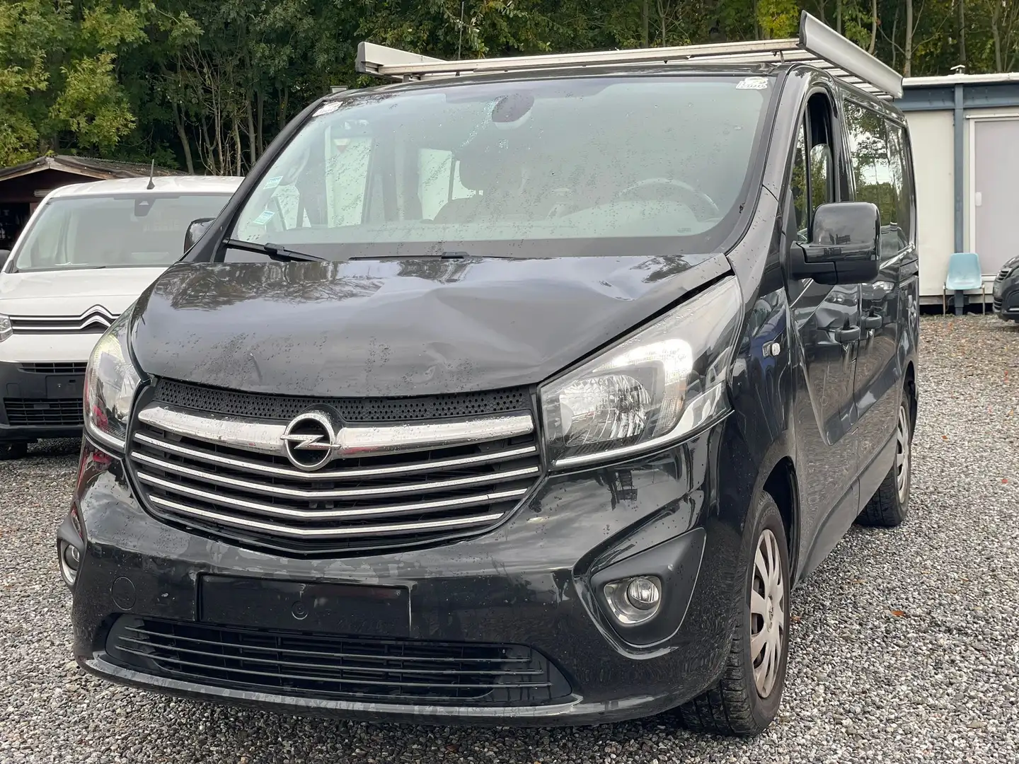 Opel Vivaro 1.6 CDTi L1H1 BiTurbo 5 PLACES Zwart - 1