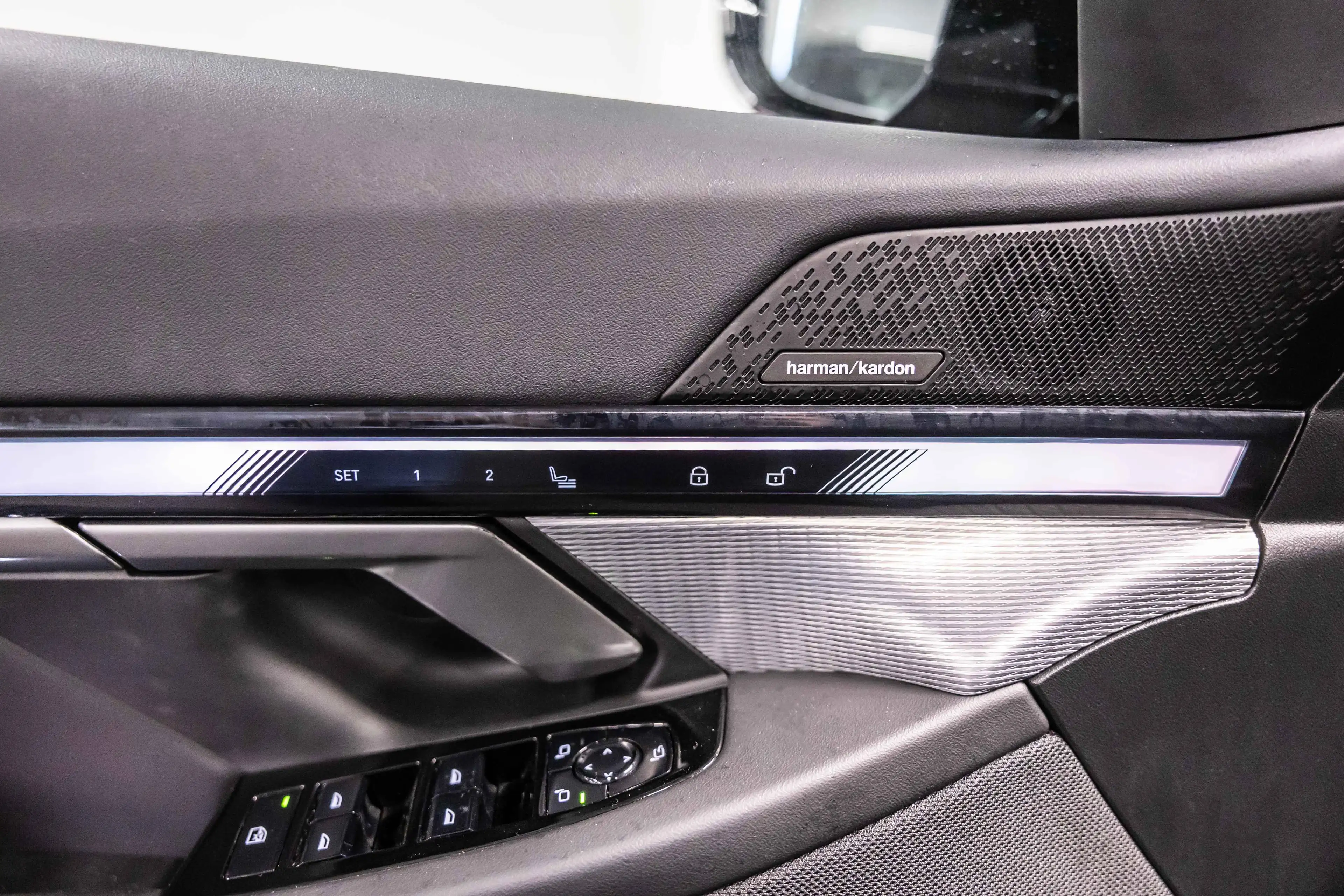 BMW i5 eDrive40 Touring M Sport PRO | PANO | — photo 12