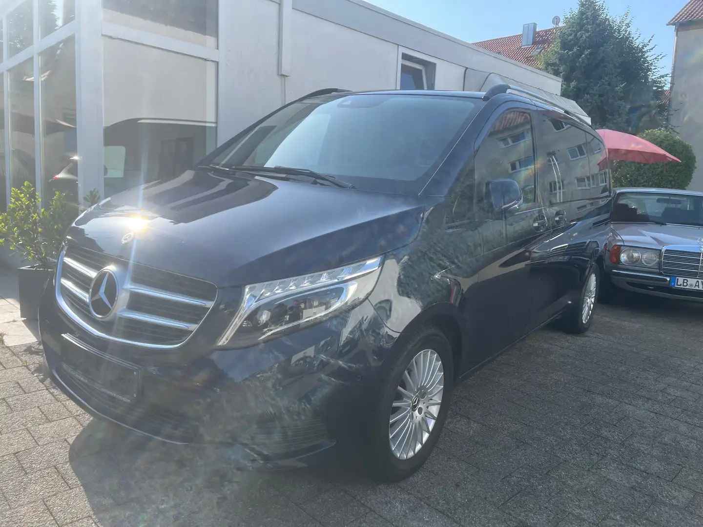 Mercedes-Benz V 220 CDI/d, 250 CDI/BT/d EDITION komp Bleu - 1