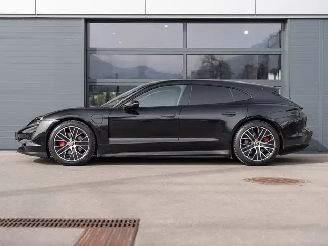 Porsche Taycan 4S Sport Turismo Ansicht 2