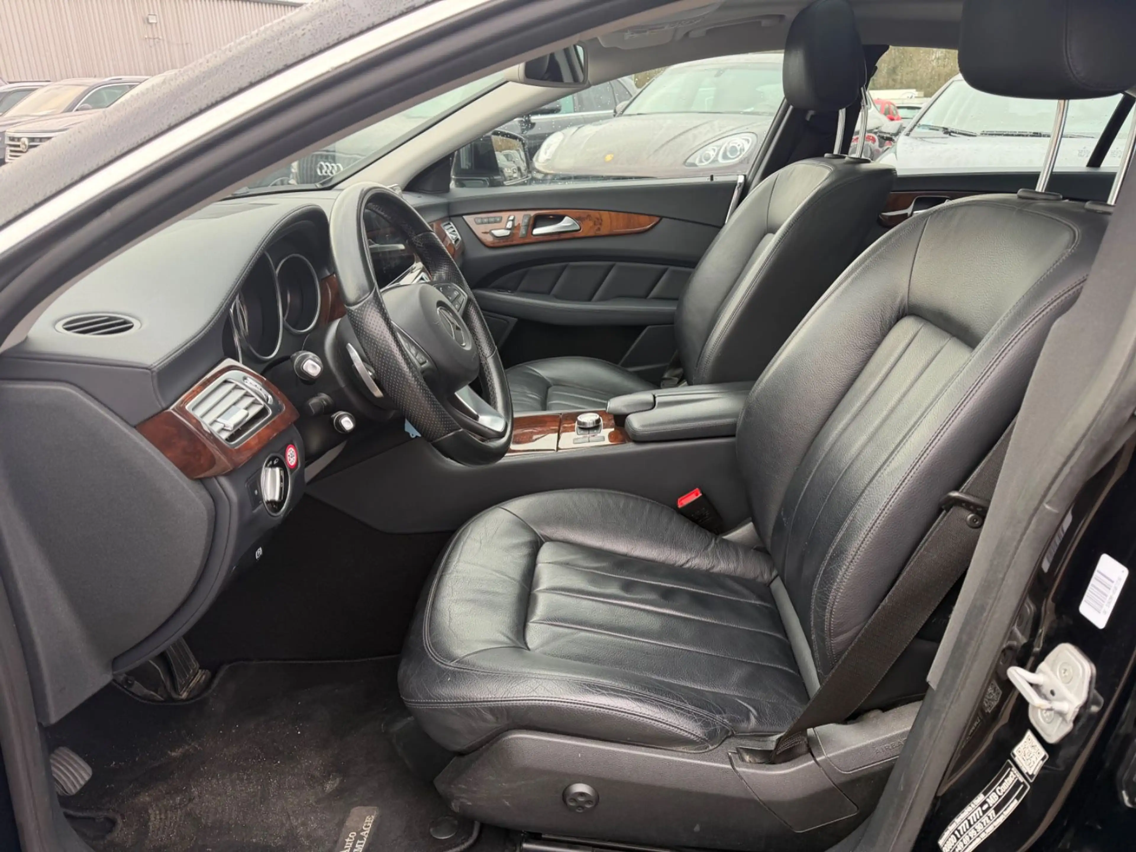 Mercedes-Benz CLS 350 BlueTec/EURO6/LED/NAVI/TEMPOMAT — photo 9