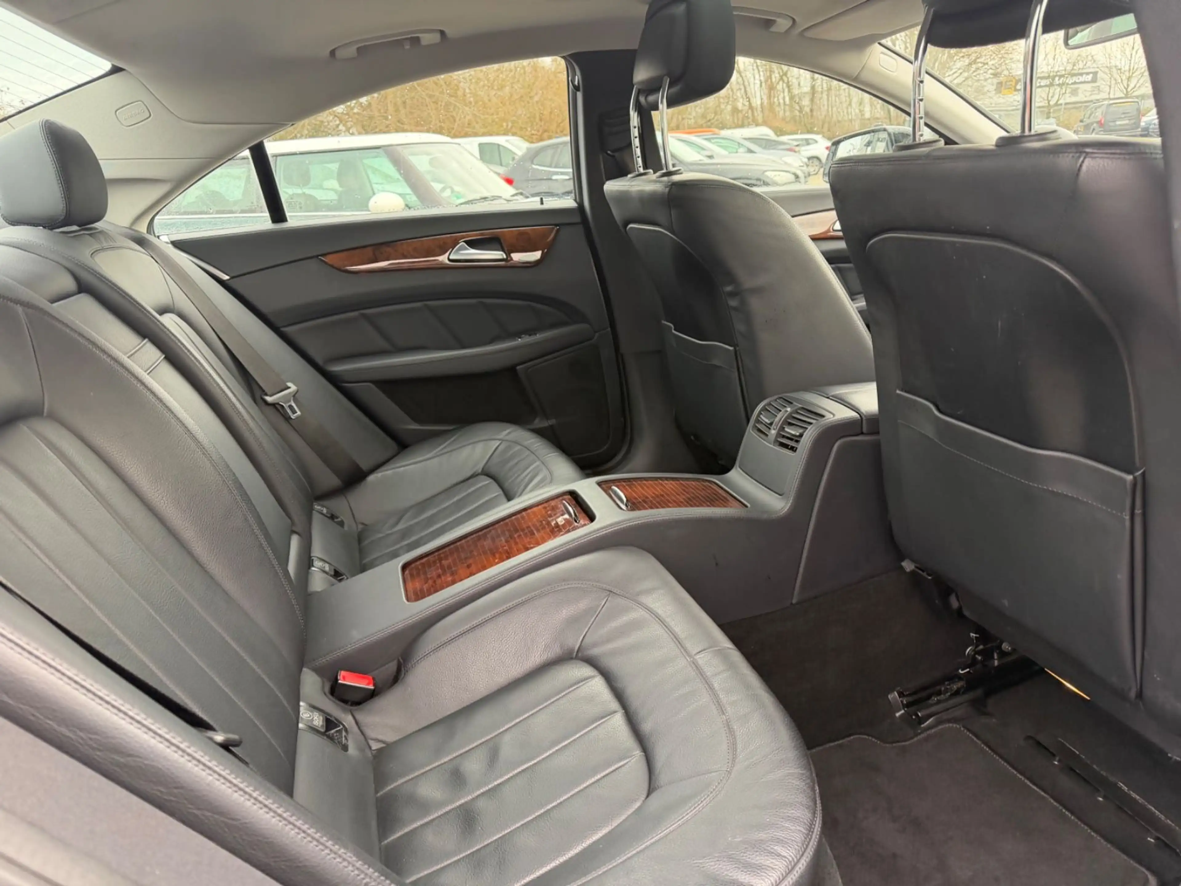 Mercedes-Benz CLS 350 BlueTec/EURO6/LED/NAVI/TEMPOMAT — photo 15