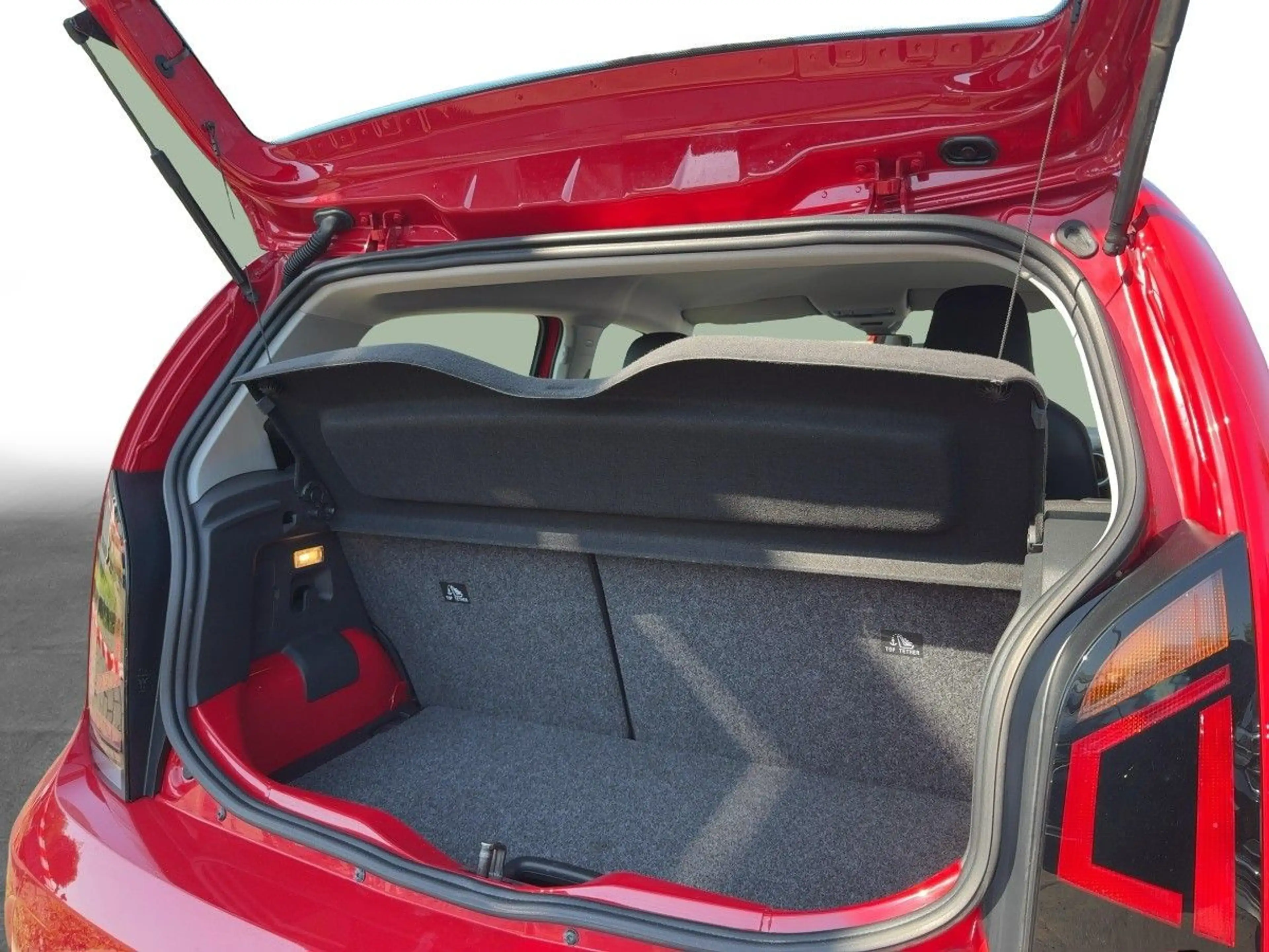Volkswagen up! 1.0 — photo 6