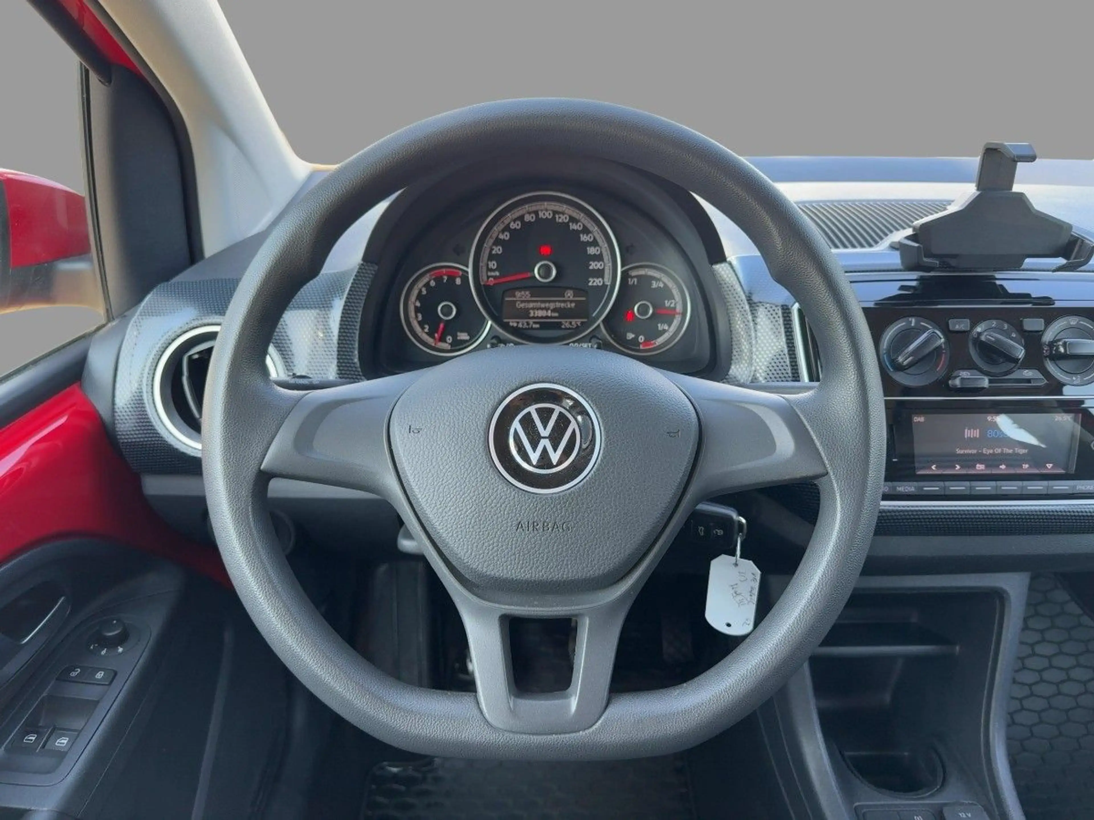 Volkswagen up! 1.0 — photo 10