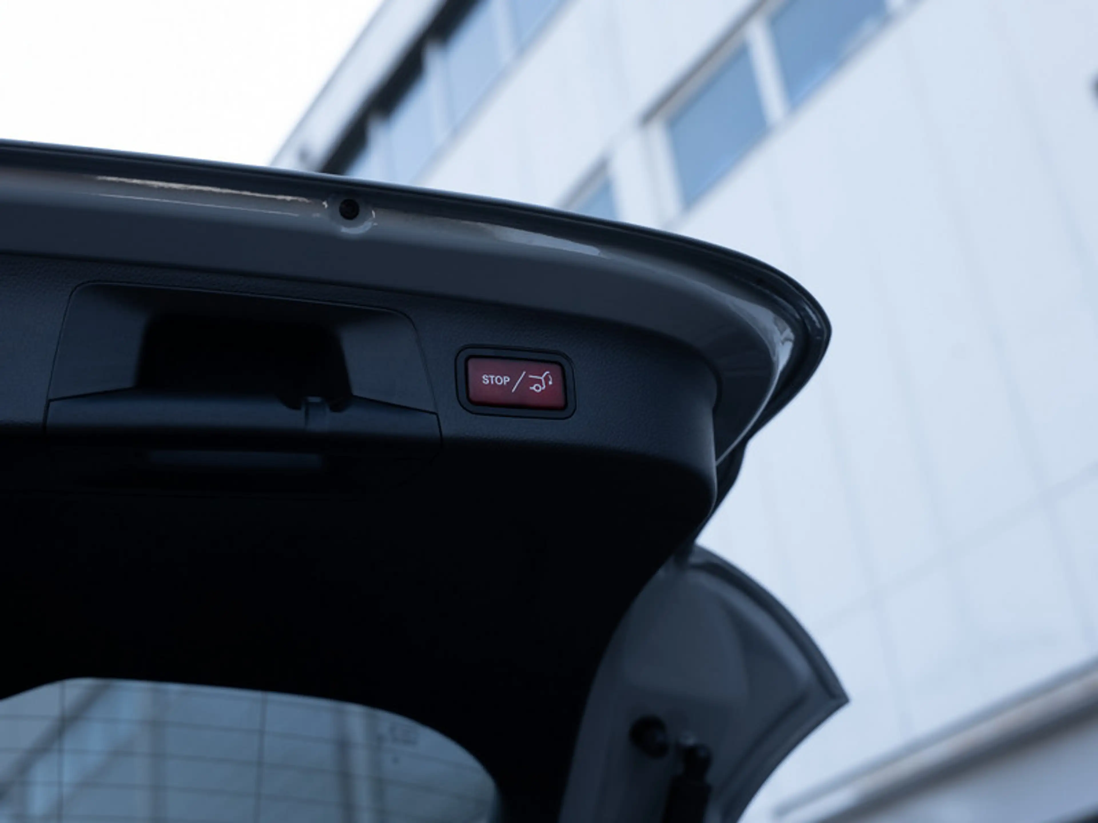 Mercedes-Benz GLA 220 d 4M AMG-Sport/MLB/360/Pano/AHK/Night/20 — photo 8