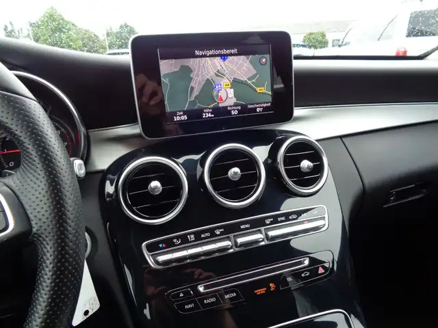 Mercedes-Benz C-Class view 14