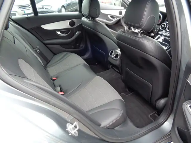 Mercedes-Benz C-Class view 10