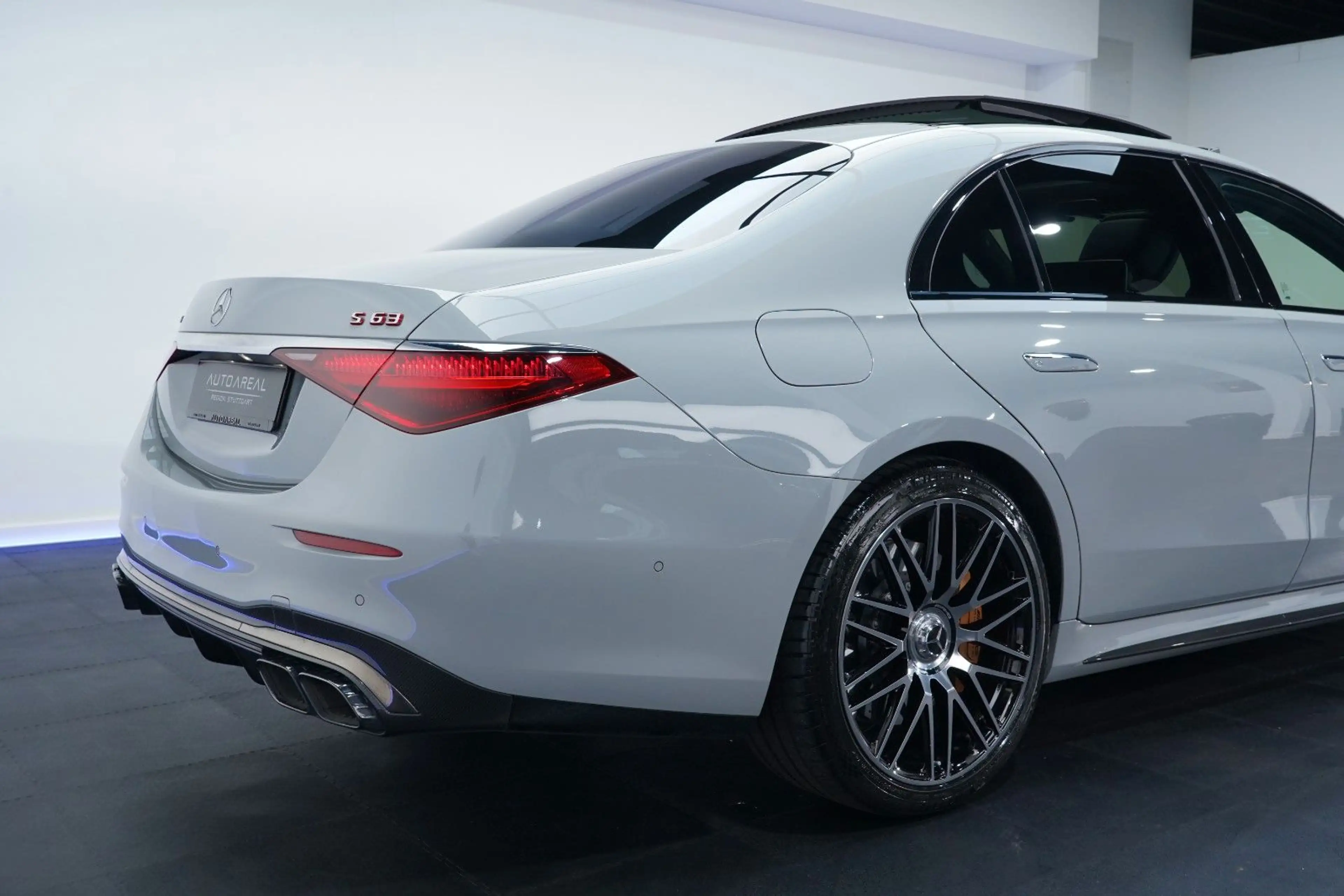 Mercedes-Benz S 63 AMG E 4Matic+ L EDITION1/BURMESTER4D®/ — photo 10