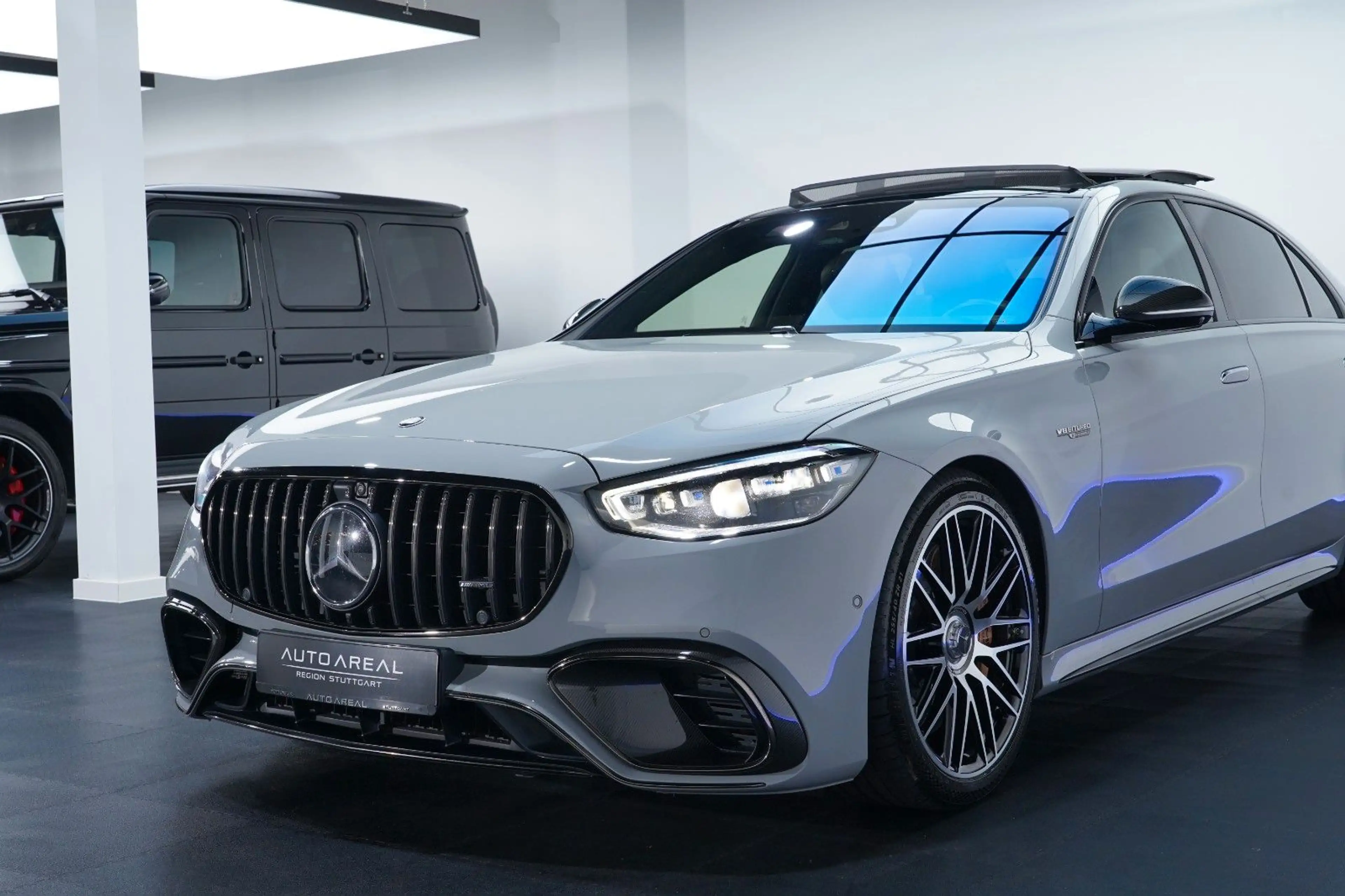 Mercedes-Benz S 63 AMG E 4Matic+ L EDITION1/BURMESTER4D®/ — photo 12