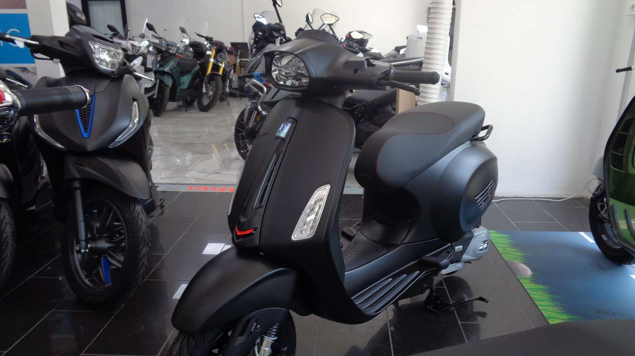 Vespa Sprint S 125